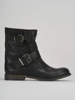 Stivaletto tacco 2 cm nero pelle