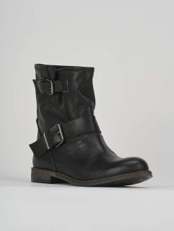 Stivaletto tacco 2 cm nero pelle