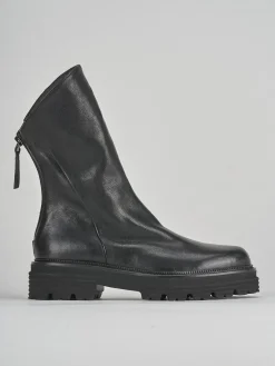 Stivaletto tacco 2cm nero pelle