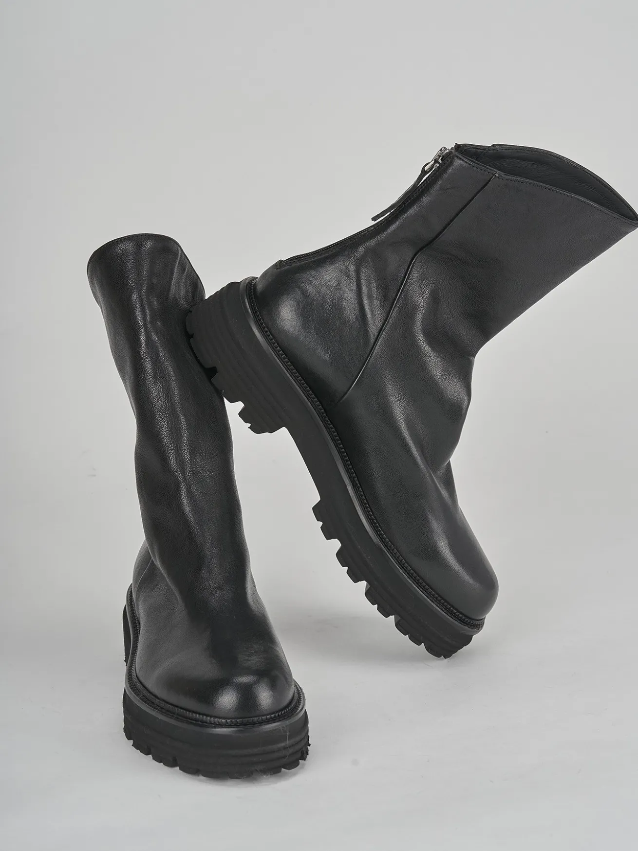 Stivaletto tacco 2cm nero pelle