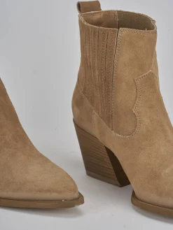 Stivaletto texano tacco 7 cm marrone camoscio