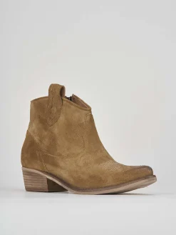 Stivaletto texano tacco 3 cm beige camoscio