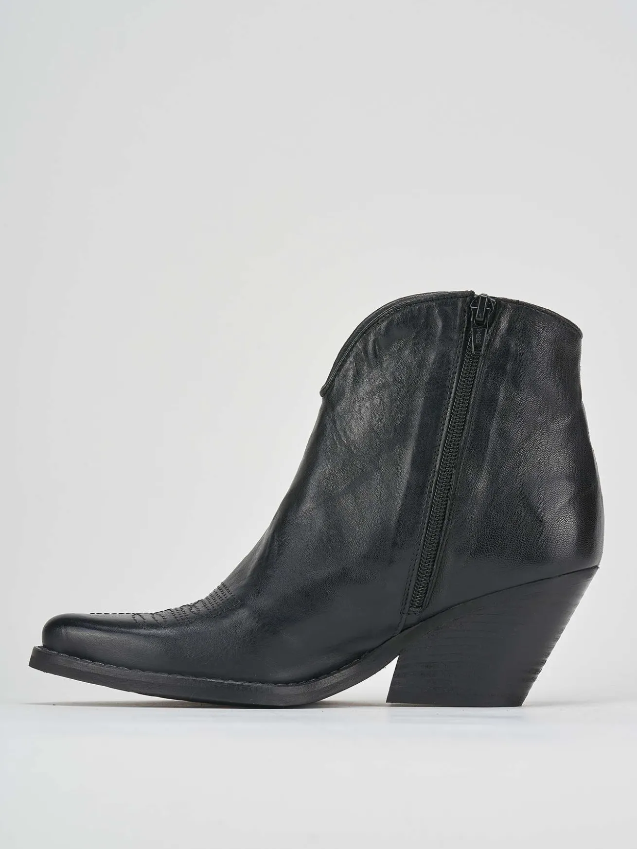 Stivaletto texano tacco 6 cm nero pelle