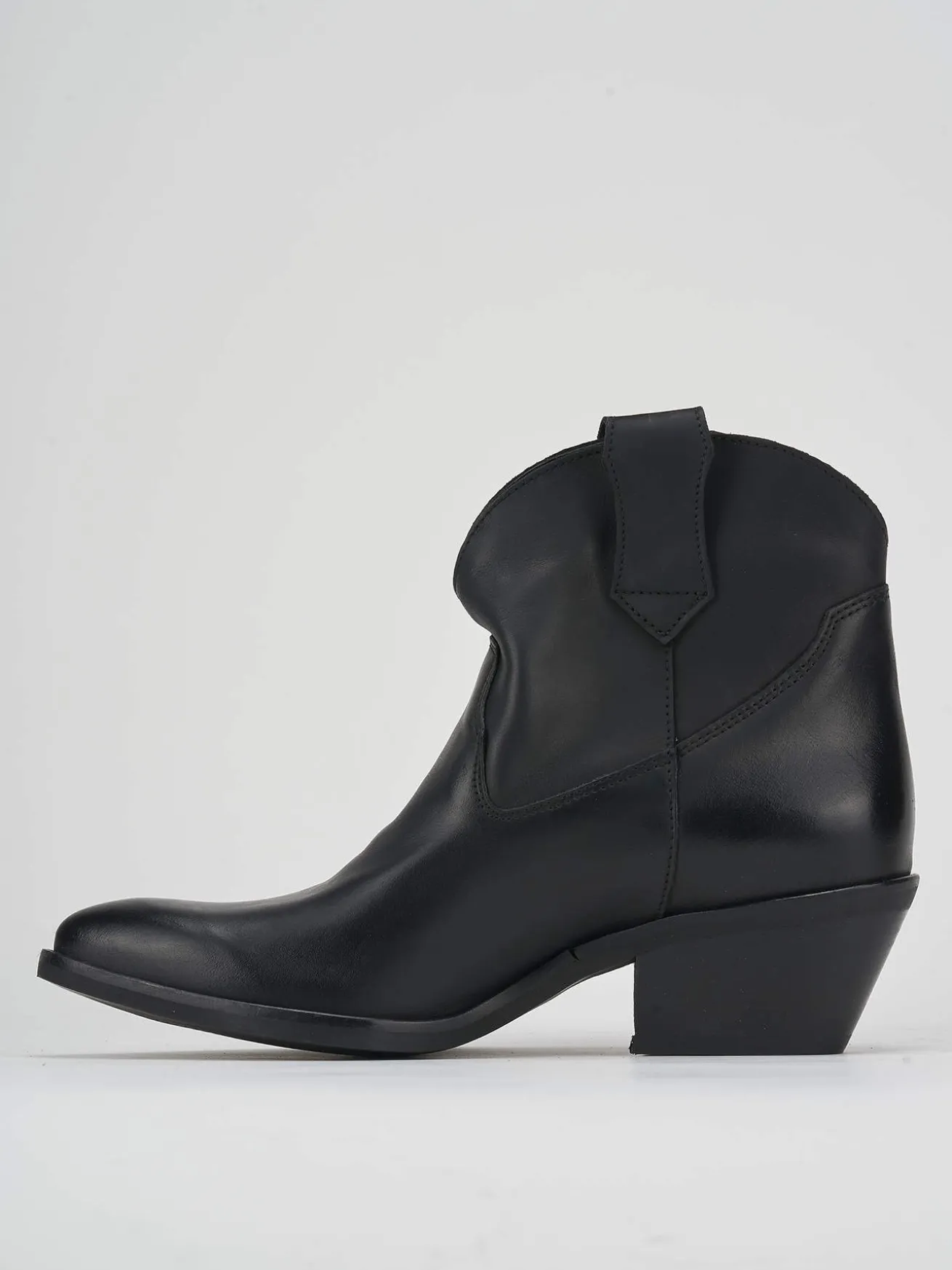 Stivaletto texano tacco 5 cm nero pelle