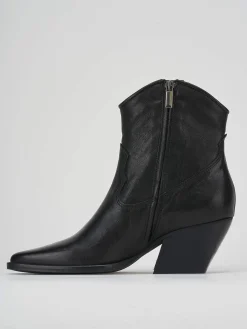 Stivaletto texano tacco 7cm nero pelle