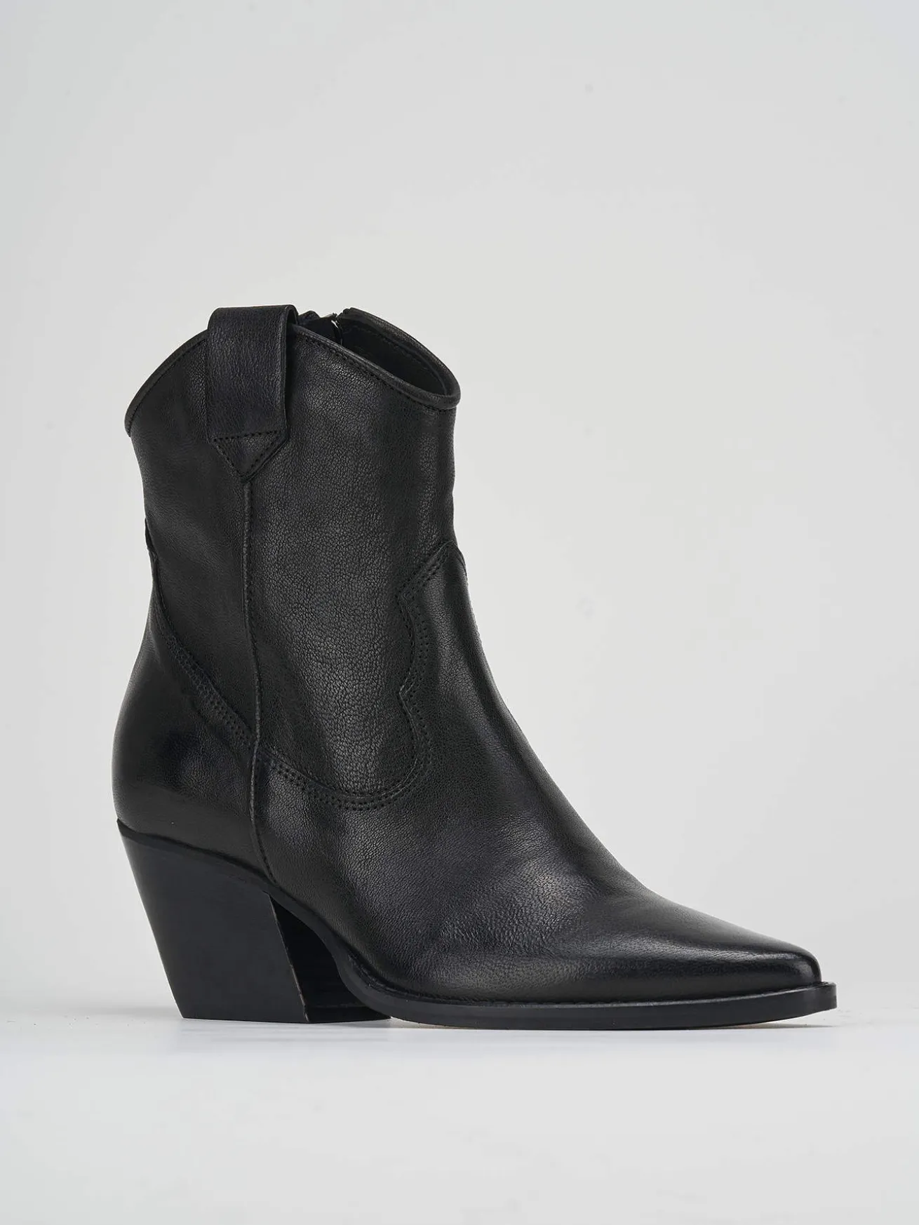 Stivaletto texano tacco 7cm nero pelle