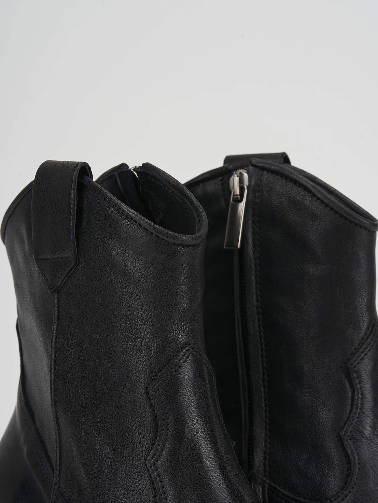 Stivaletto texano tacco 7cm nero pelle