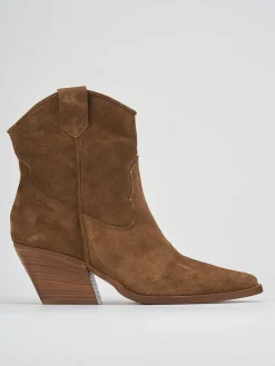Stivaletto texano tacco 7cm marrone camoscio