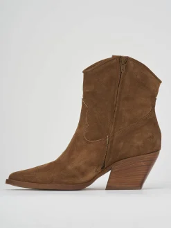 Stivaletto texano tacco 7cm marrone camoscio
