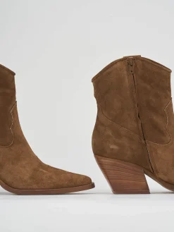 Stivaletto texano tacco 7cm marrone camoscio