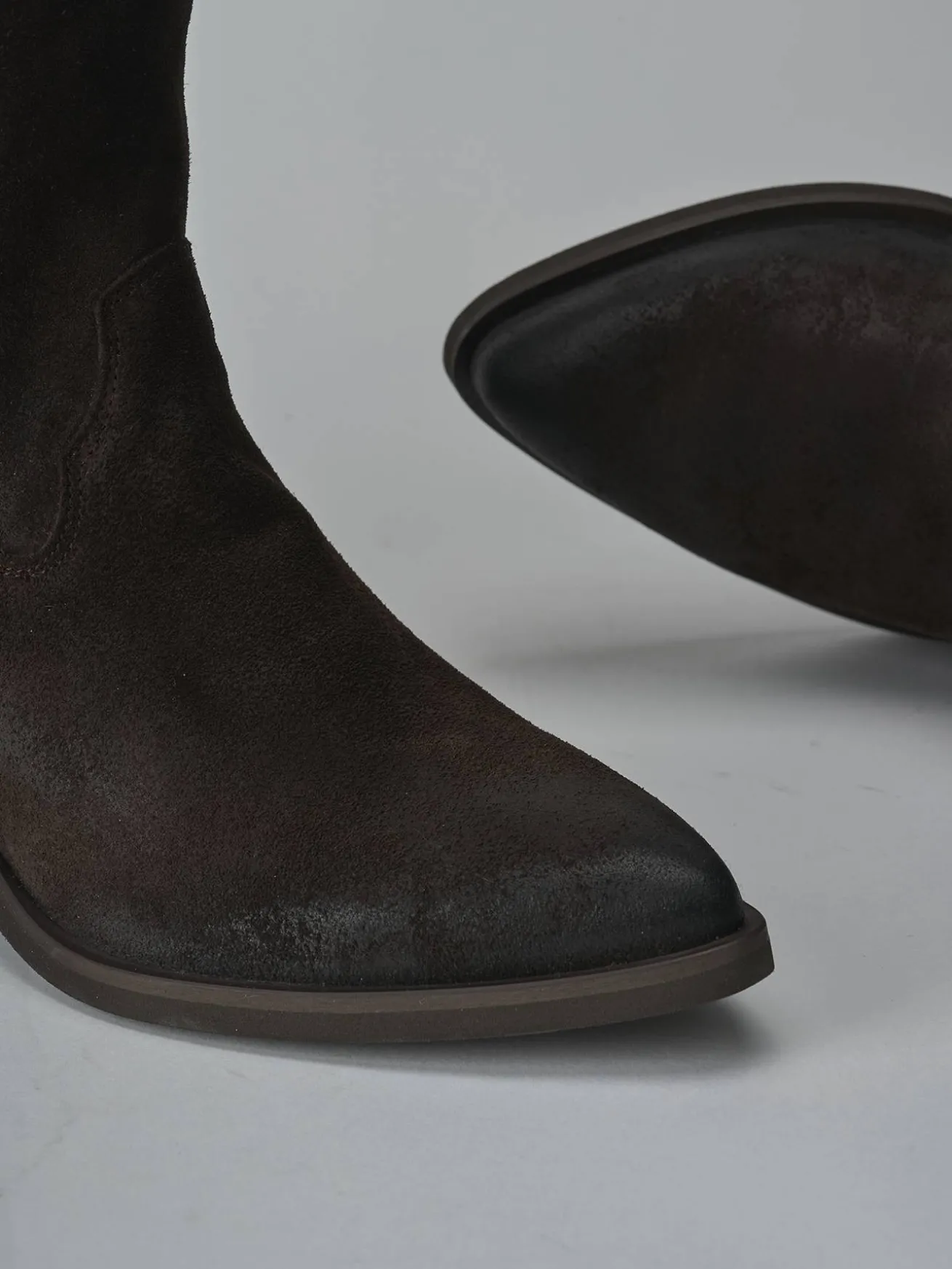 Stivali tacco 4cm camoscio testa