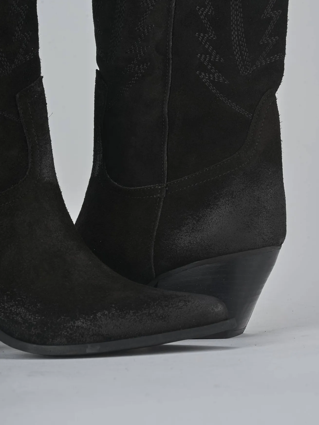 Stivali tacco 6cm camoscio nero