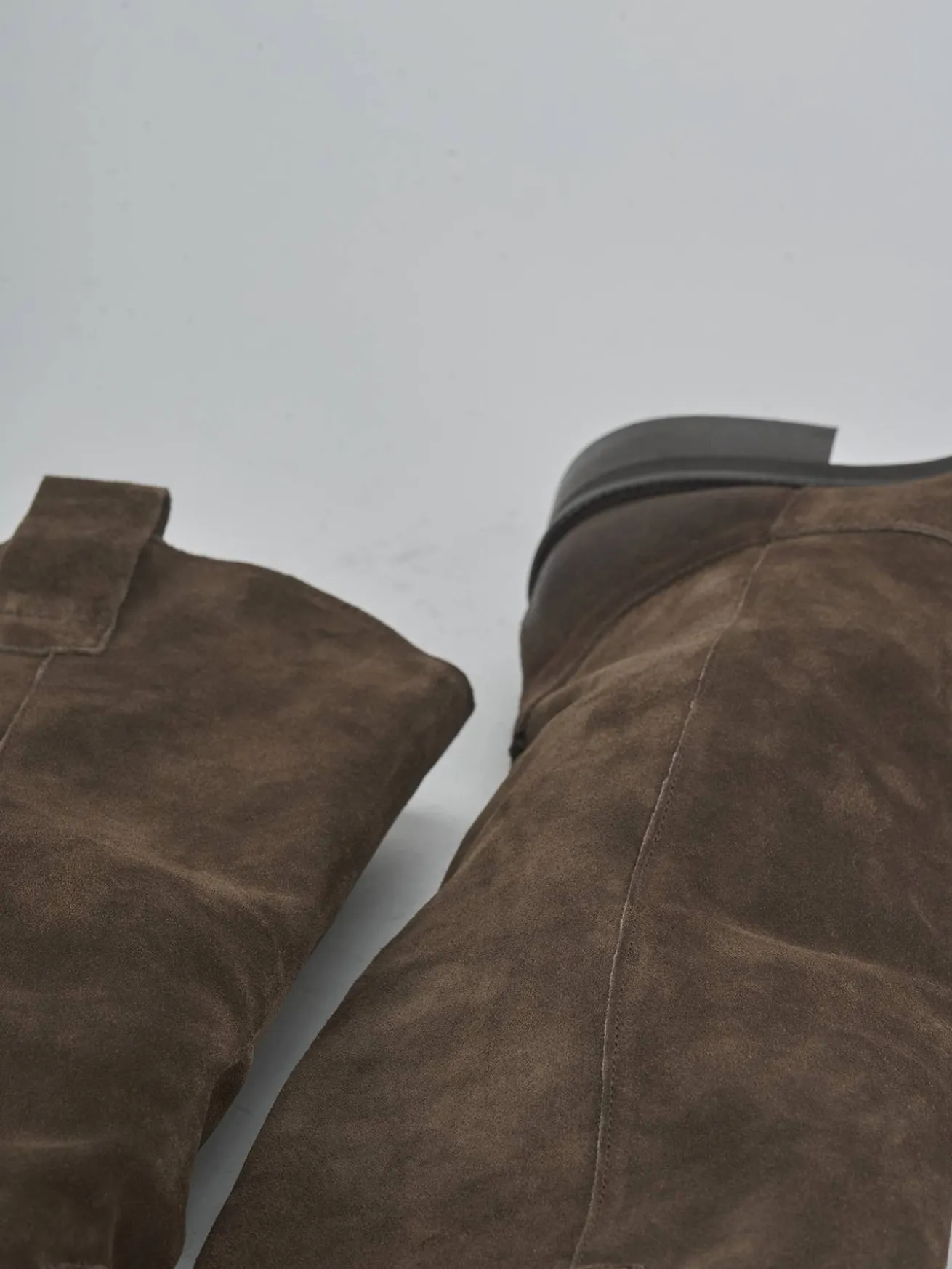 Stivali tacco 4cm camoscio testa