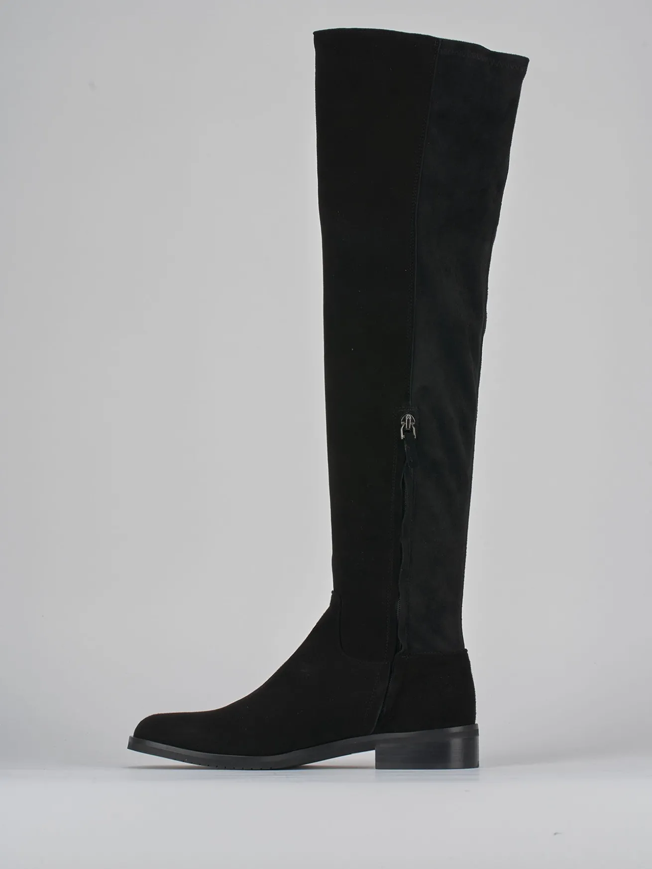 Stivali tacco 2cm camoscio nero