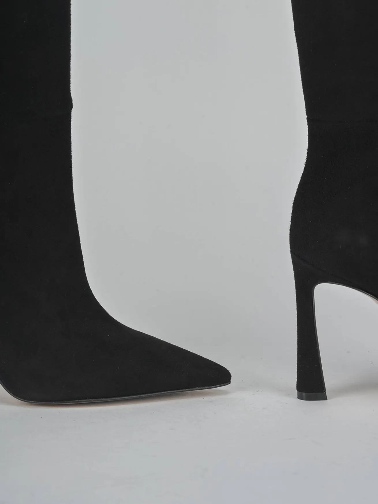 Stivali tacco 9cm camoscio nero