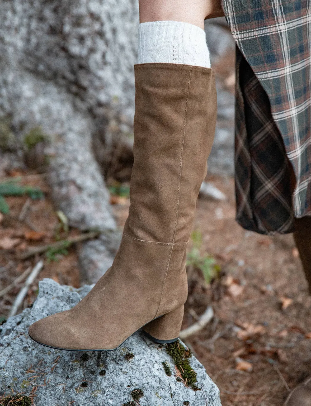 Stivali tacco 6cm camoscio beige