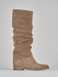 Stivali tacco 2cm camoscio beige