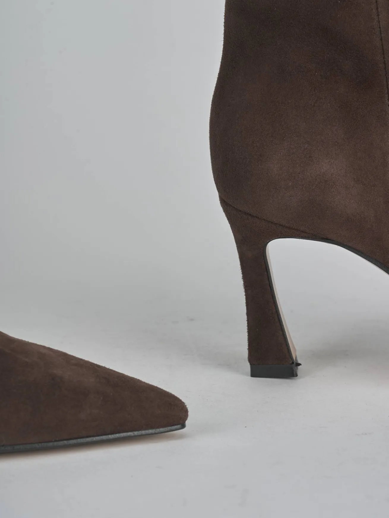 Stivali tacco 8cm camoscio testa