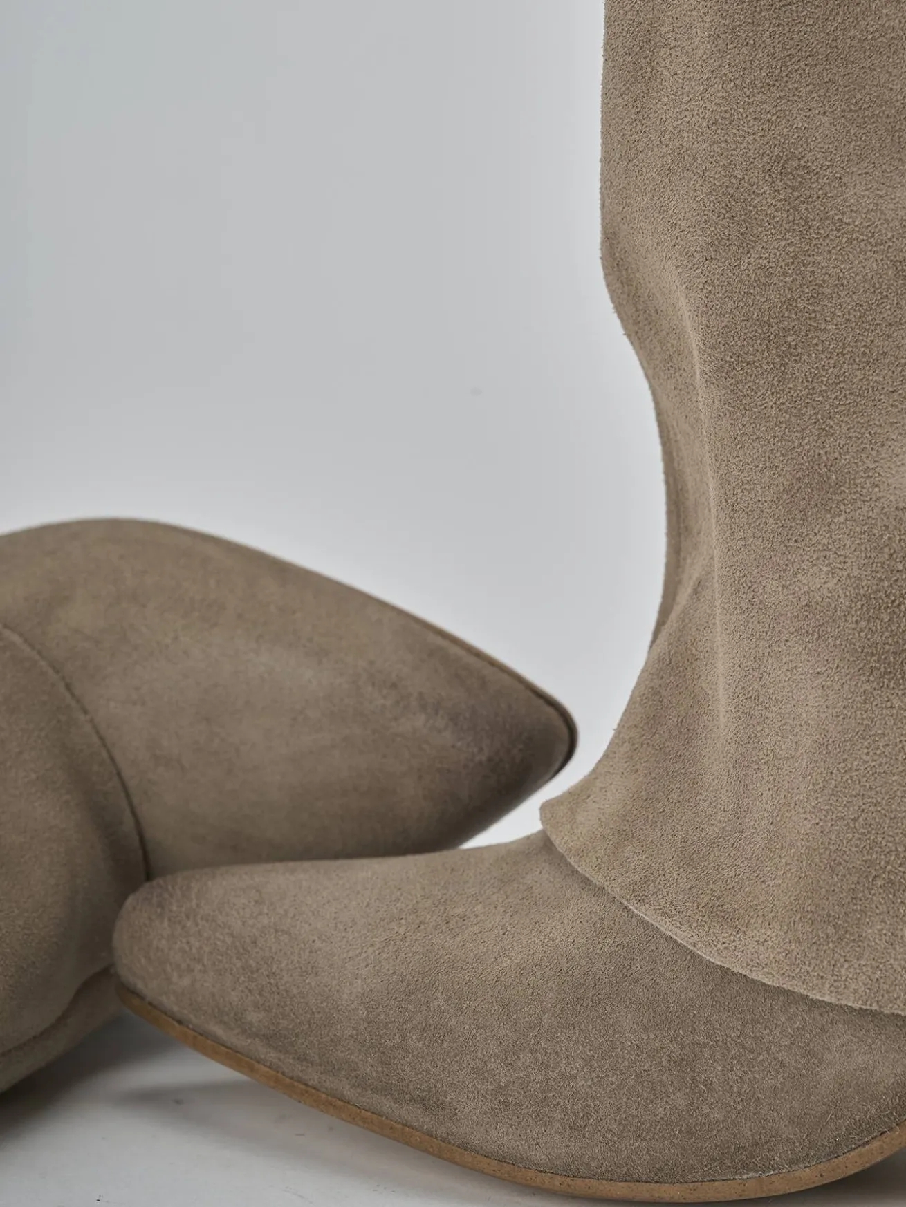 Stivali tacco 7cm camoscio beige