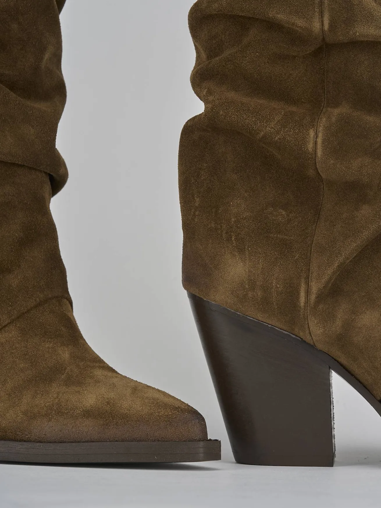 Stivali tacco 9cm camoscio marrone