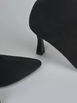 Stivali tacco 7cm camoscio sostenible nero