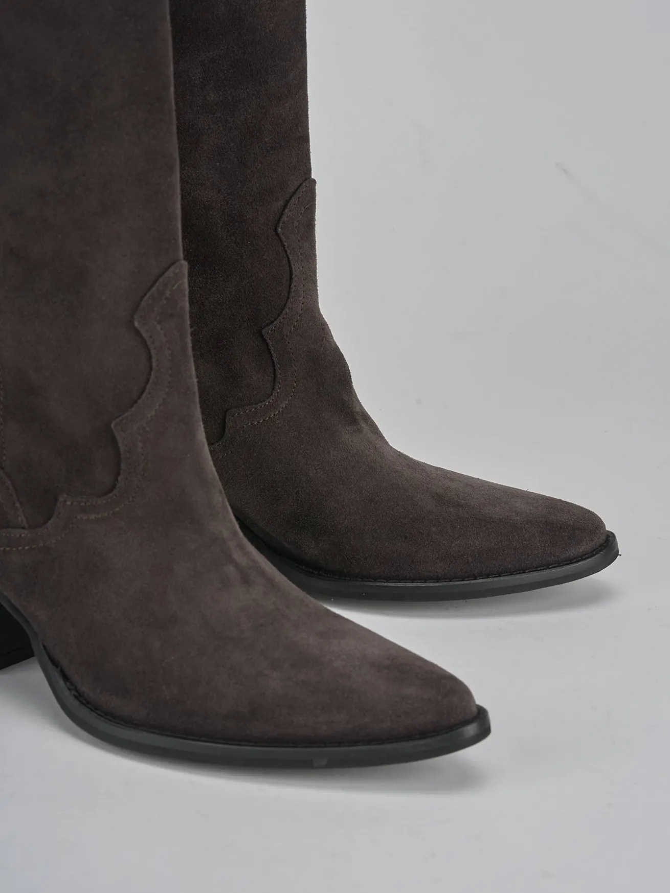 Stivali tacco 7cm camoscio testa