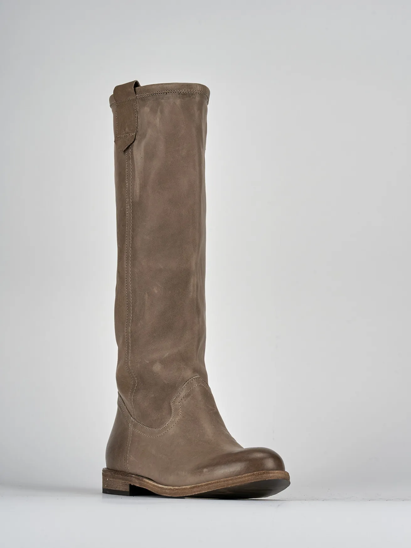 Stivali tacco 1cm pelle beige