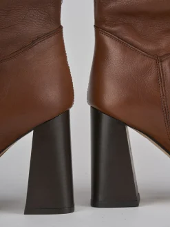 Stivali tacco 9cm pelle marrone