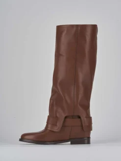 Stivali tacco 2cm pelle marrone