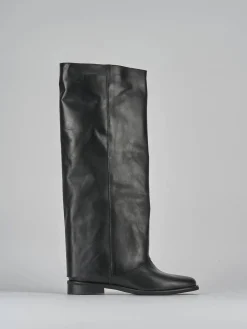 Stivali tacco 2cm pelle nero