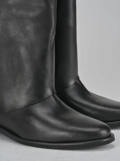 Stivali tacco 2cm pelle nero