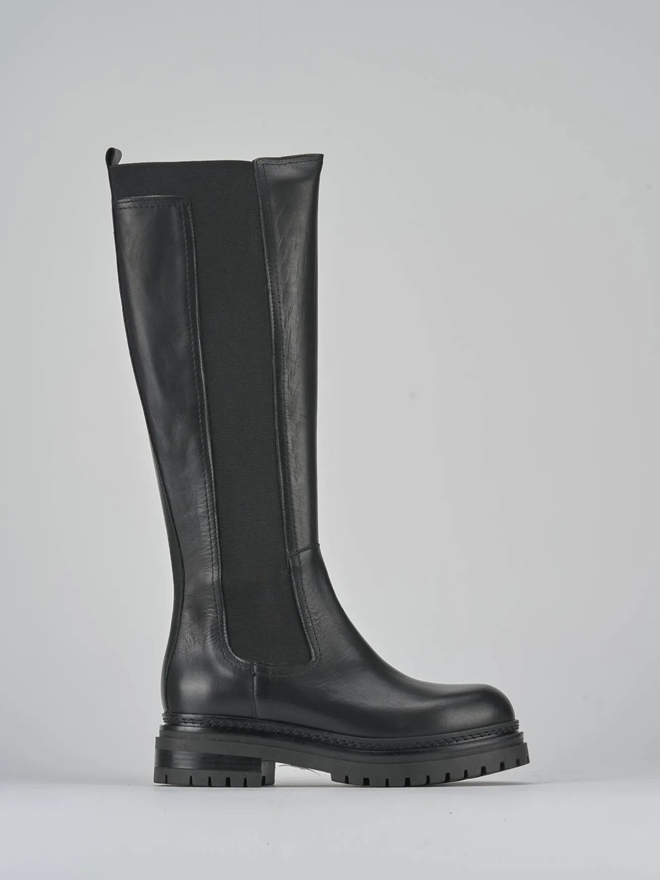 Stivali tacco 3cm pelle nero