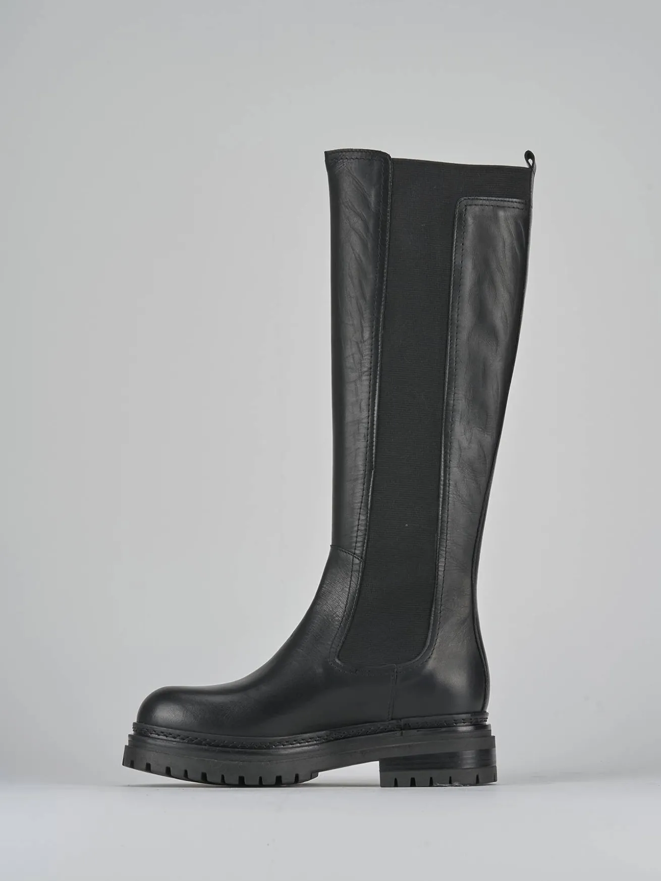 Stivali tacco 3cm pelle nero