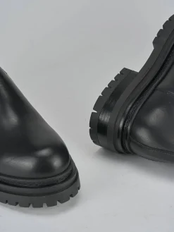 Stivali tacco 3cm pelle nero