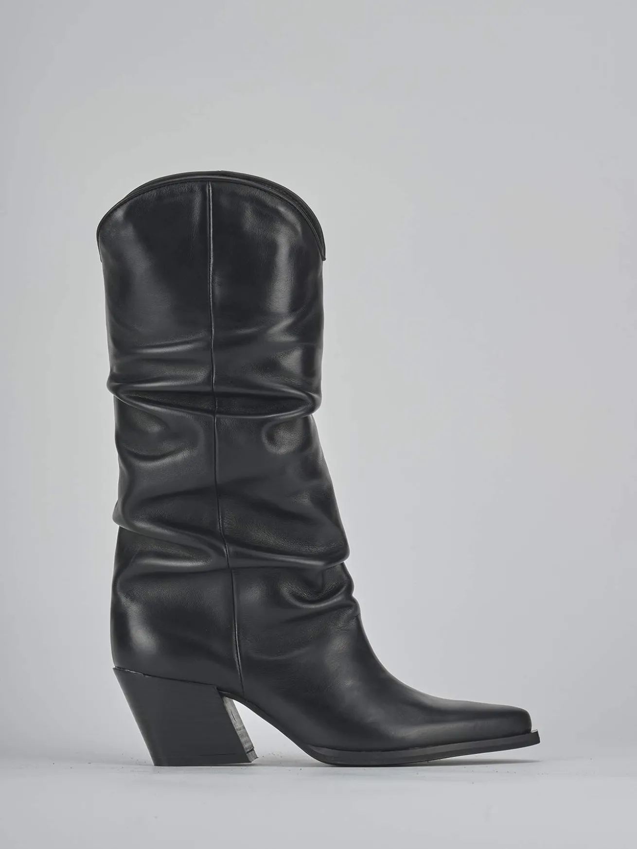 Stivali tacco 6cm pelle nero