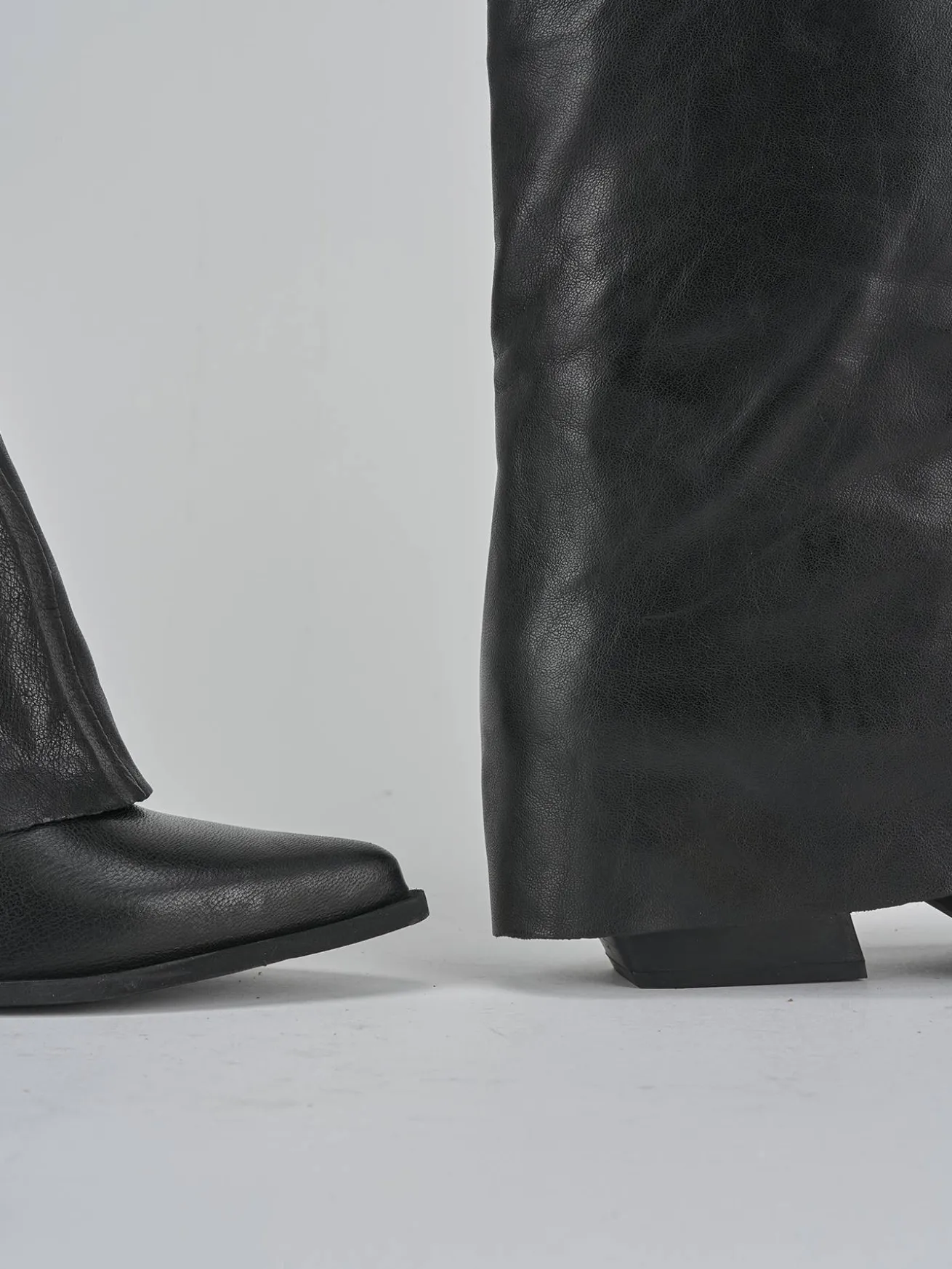 Stivali tacco 7cm pelle nero