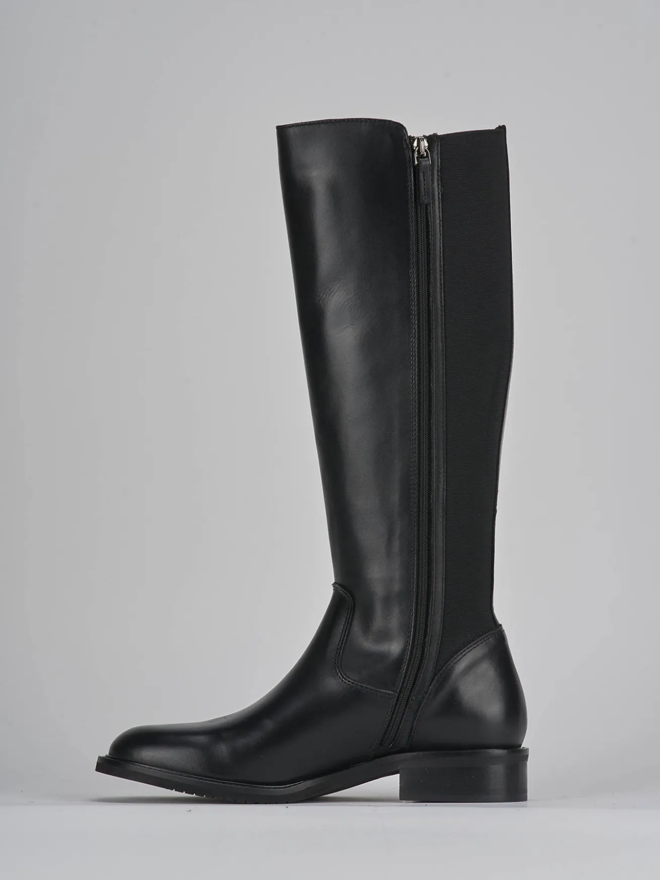 Stivali tacco 3cm pelle nero