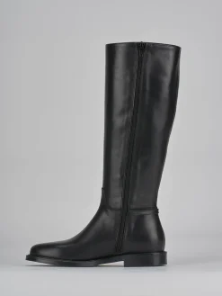 Stivali tacco 2cm pelle nero