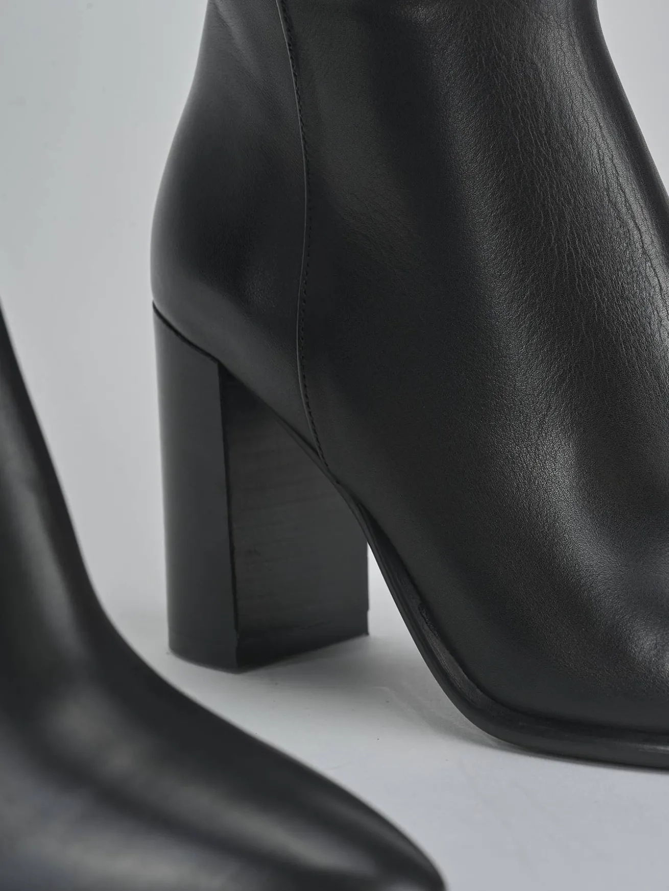 Stivali tacco 9cm pelle nero