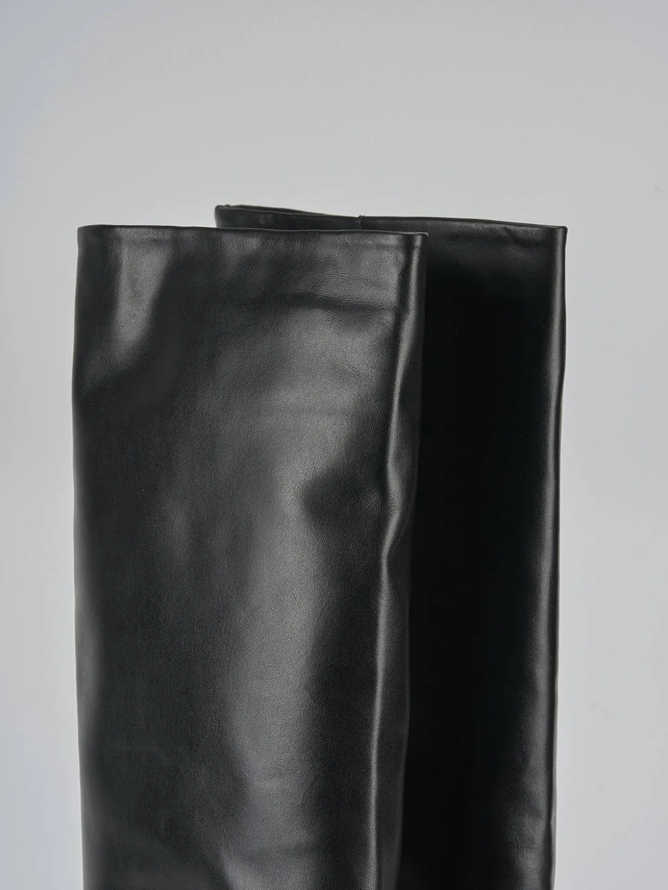 Stivali tacco 3cm pelle nero