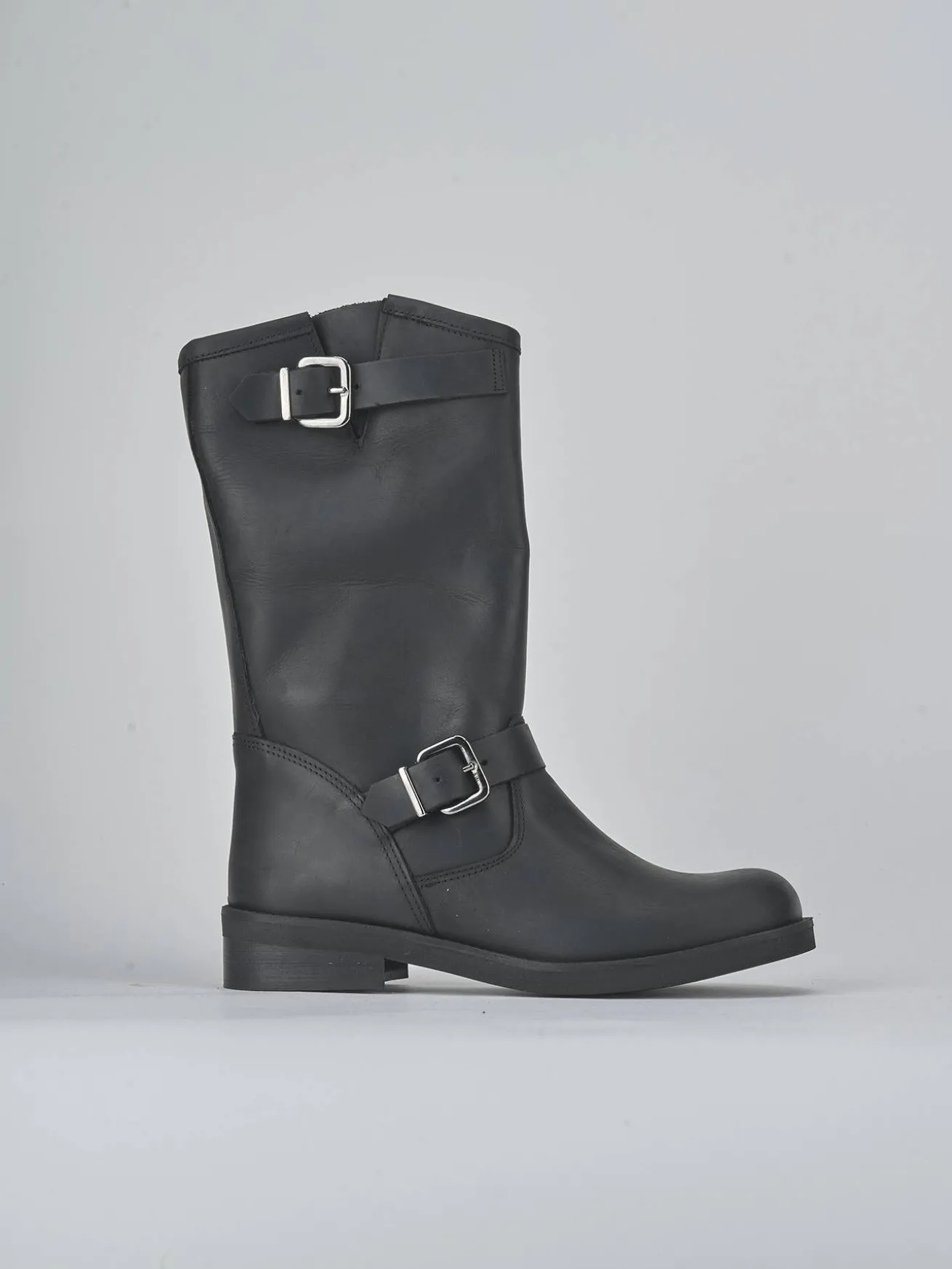 Stivali tacco 3cm pelle nero