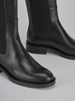 Stivali tacco 2cm pelle nero