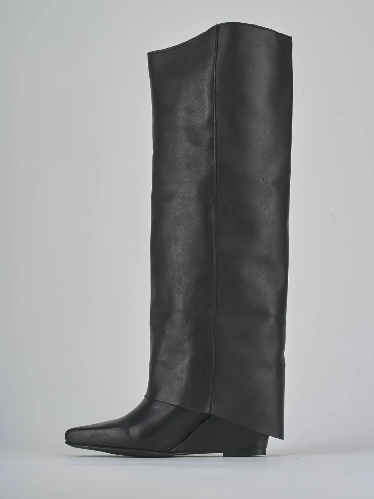 Stivali tacco 4cm pelle nero