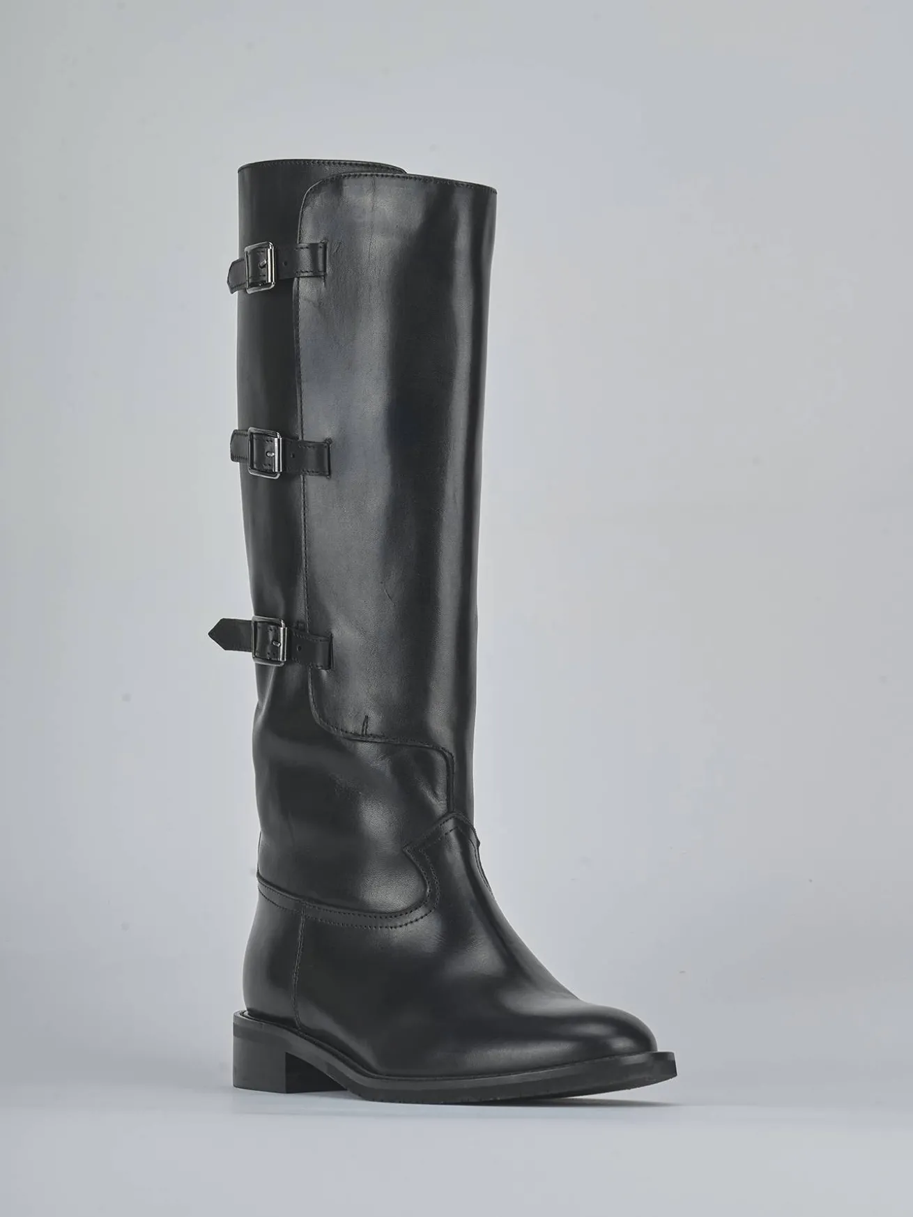 Stivali tacco 3cm pelle nero