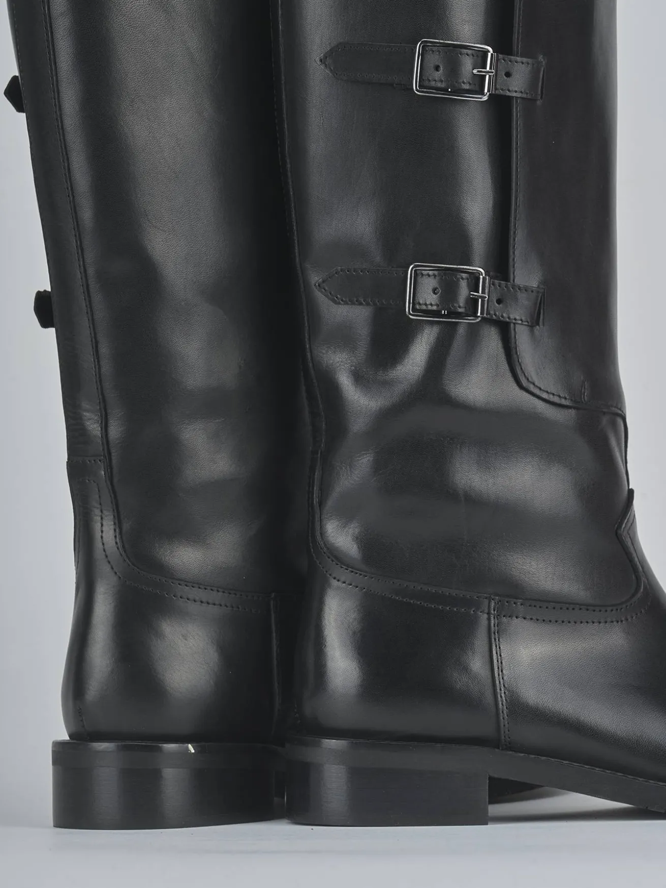 Stivali tacco 3cm pelle nero