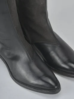 Stivali tacco 2cm pelle nero