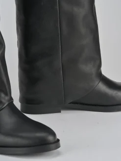 Stivali tacco 2cm pelle nero