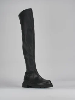 Stivali tacco 2cm pelle nero