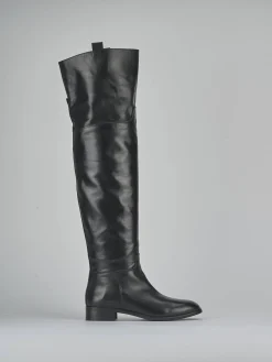 Stivali tacco 3cm pelle nero