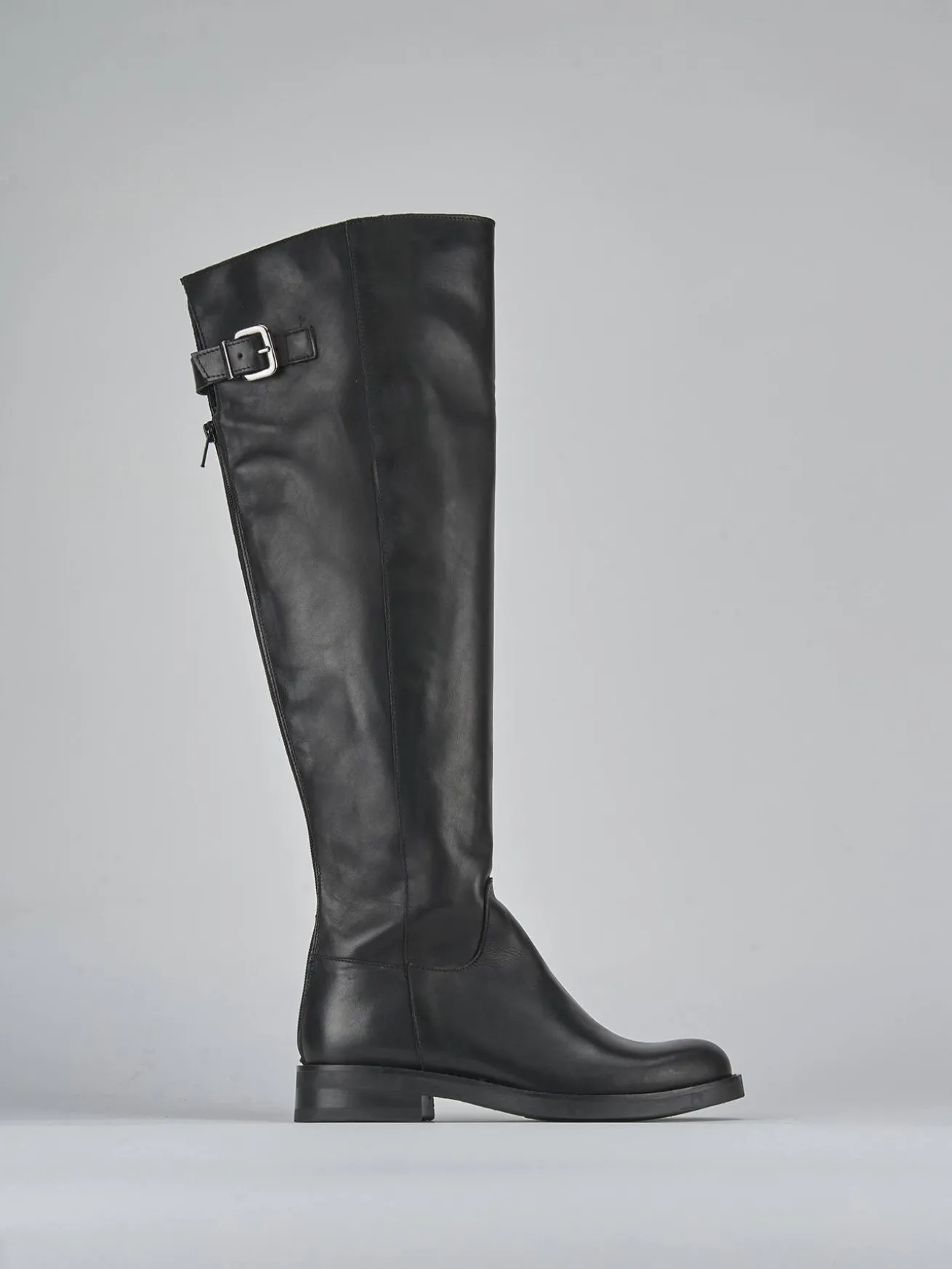 Stivali tacco 1cm pelle nero